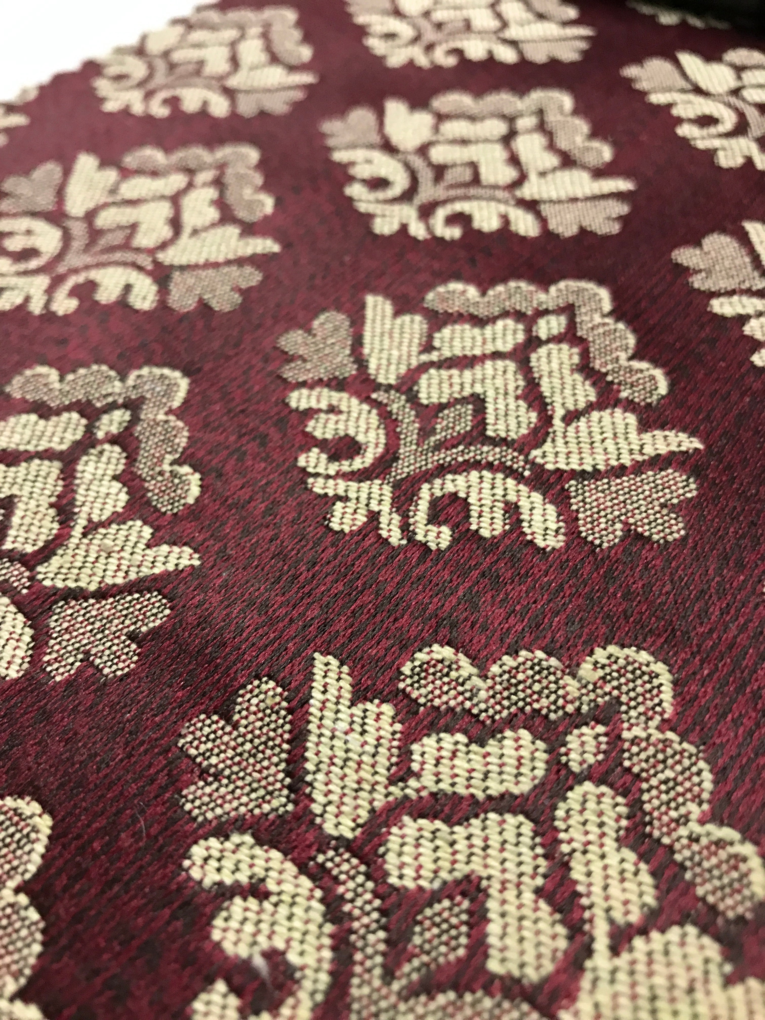 #color_maroon