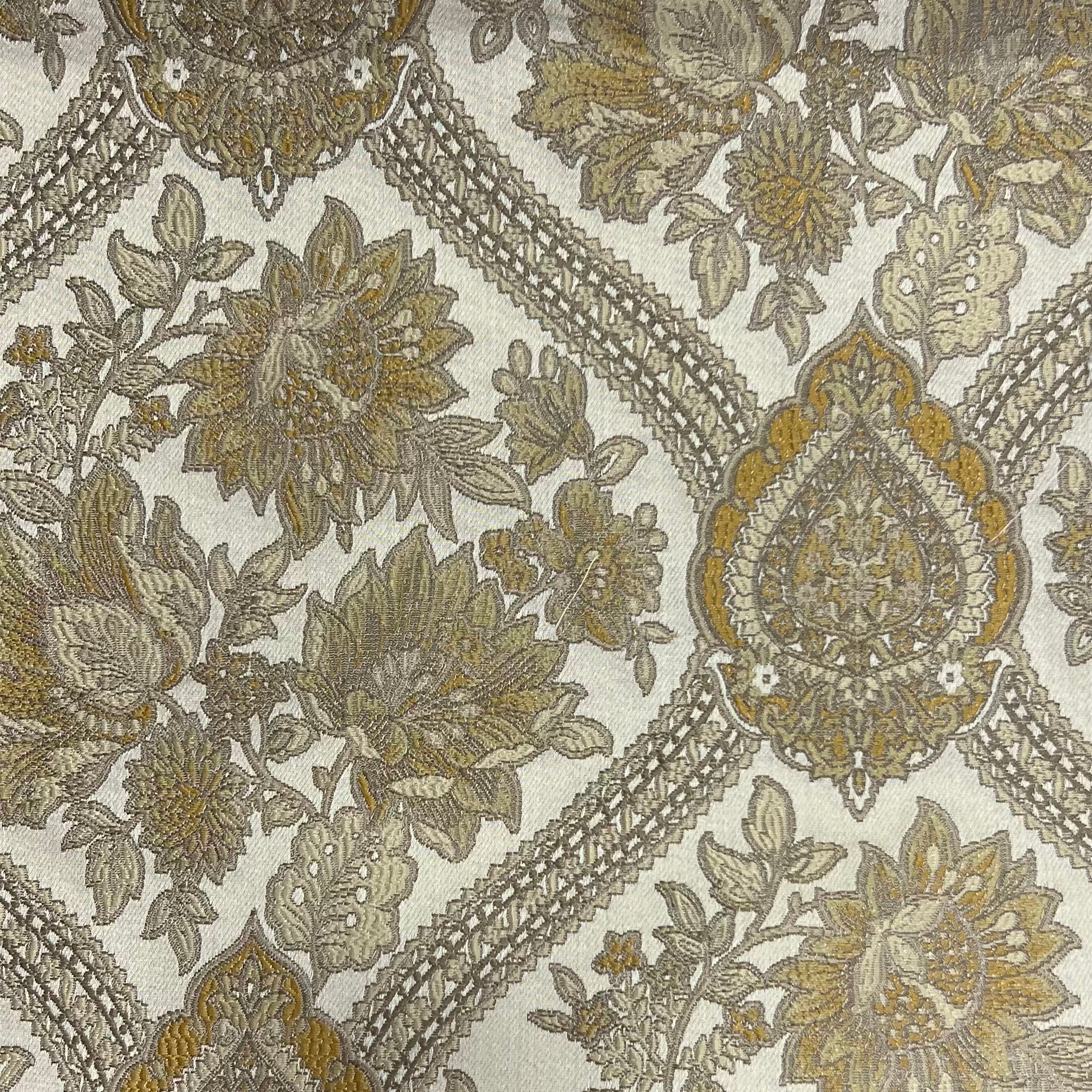 #color_gold