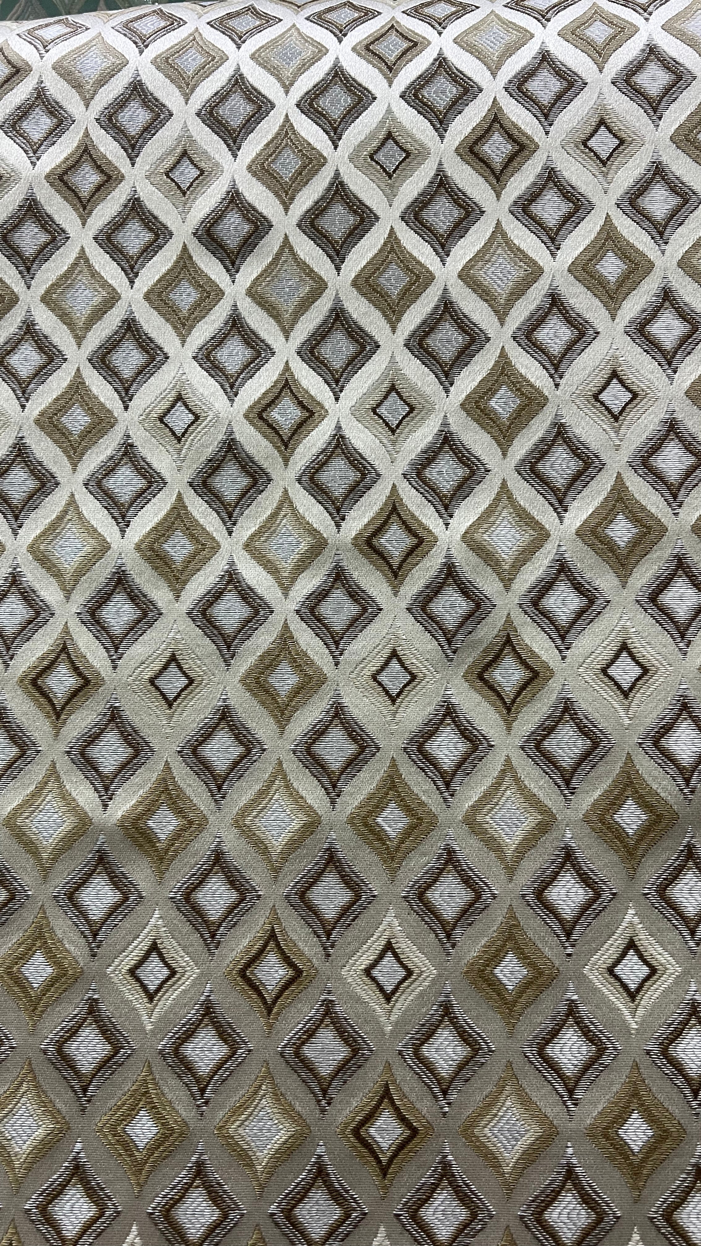 #color_brown